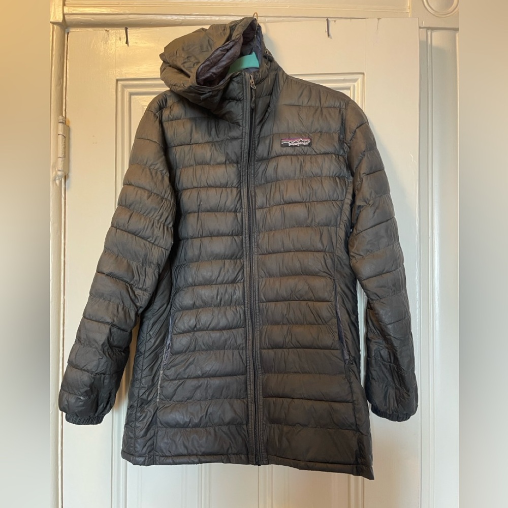 Patagonia Women’s Hooded Down Parka, Charcoal, Sz M